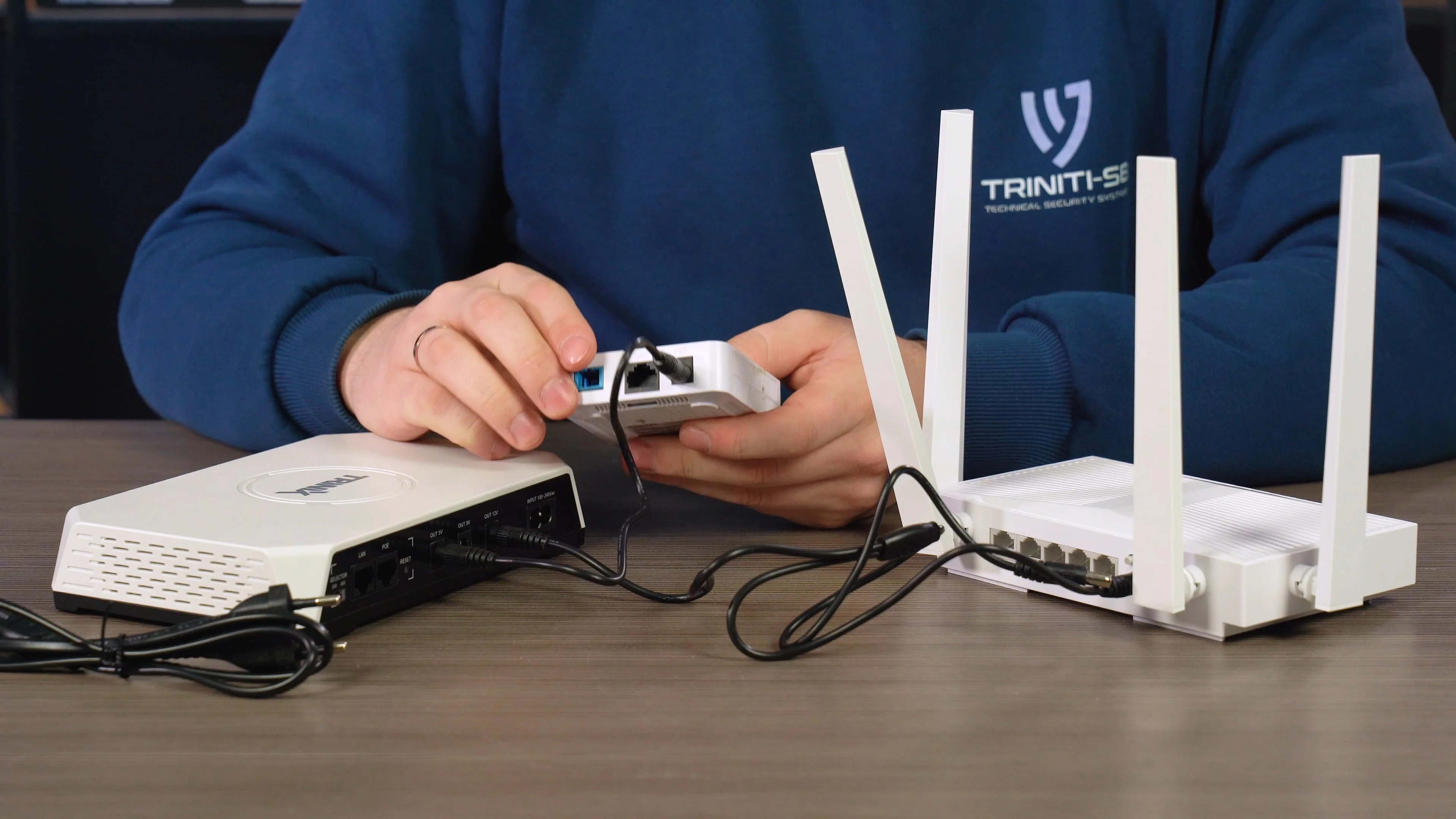 Інтернет без світла на 24 години: як заживити роутер та оптику GPON за 800 гривень без зайвих станцій